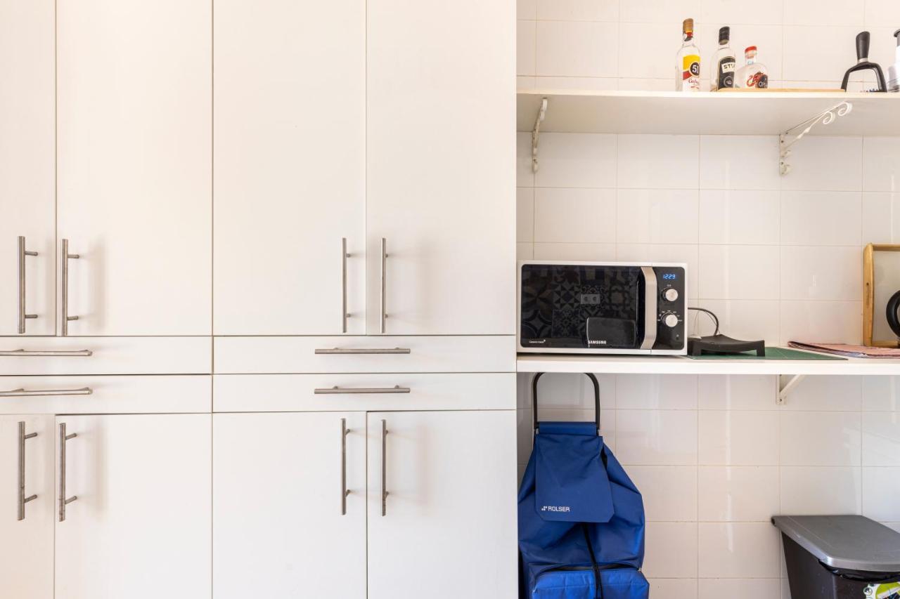 Comfy 3 Bedroom Apartment Campo De Ourique Lisbon Exterior photo
